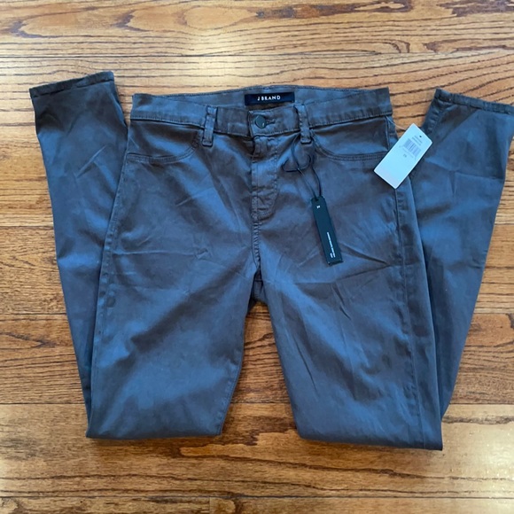 J Brand Denim - J Brand Mid-Rise Super Skinny Luxe Sateen Jeans in Armour, size 29